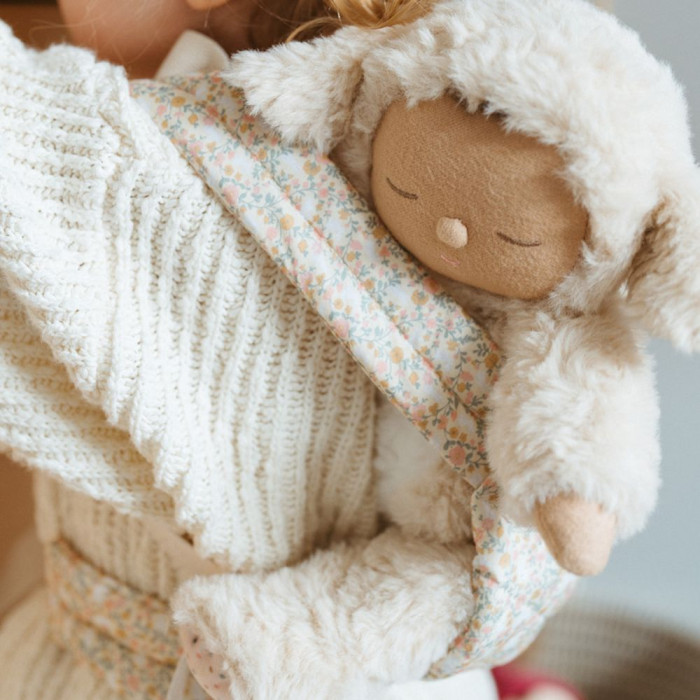 Olli Ella Lamby Pip lelytė – unikali dovana su slapta kalba ir magišku pasauliu vaikystei Olli Ella Lamby Pip lelytė – unikali dovana su slapta kalba ir magišku pasauliu vaikystei
