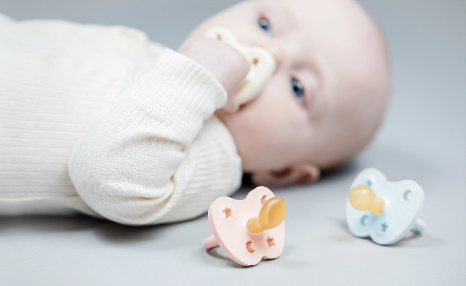 HEVEA ortodontinis čiulptukas, BABY BLUE, 0-3 mėn