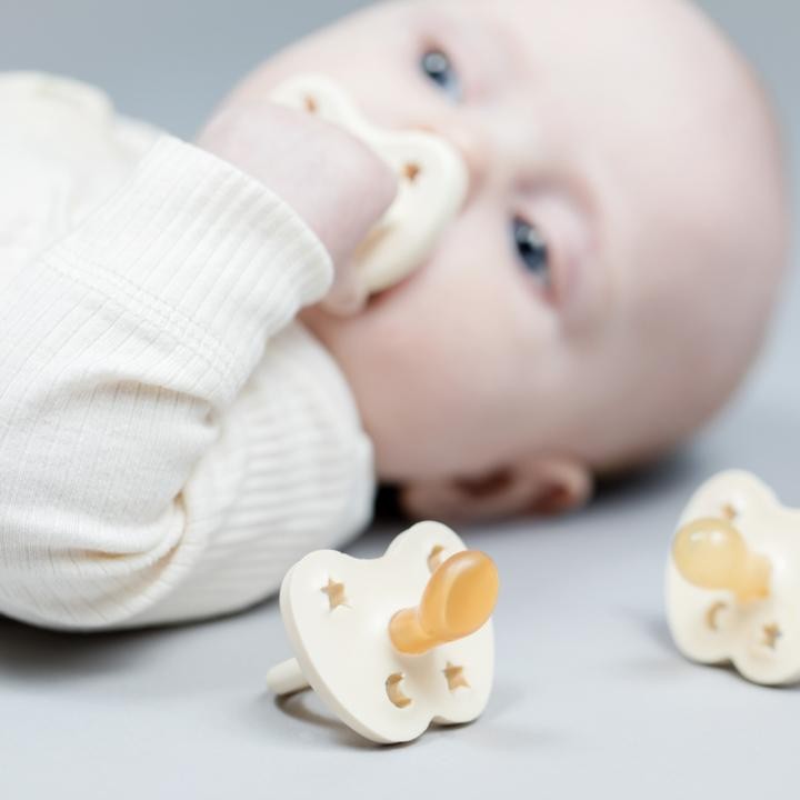 HEVEA ortodontinis čiulptukas, 0-3 mėn