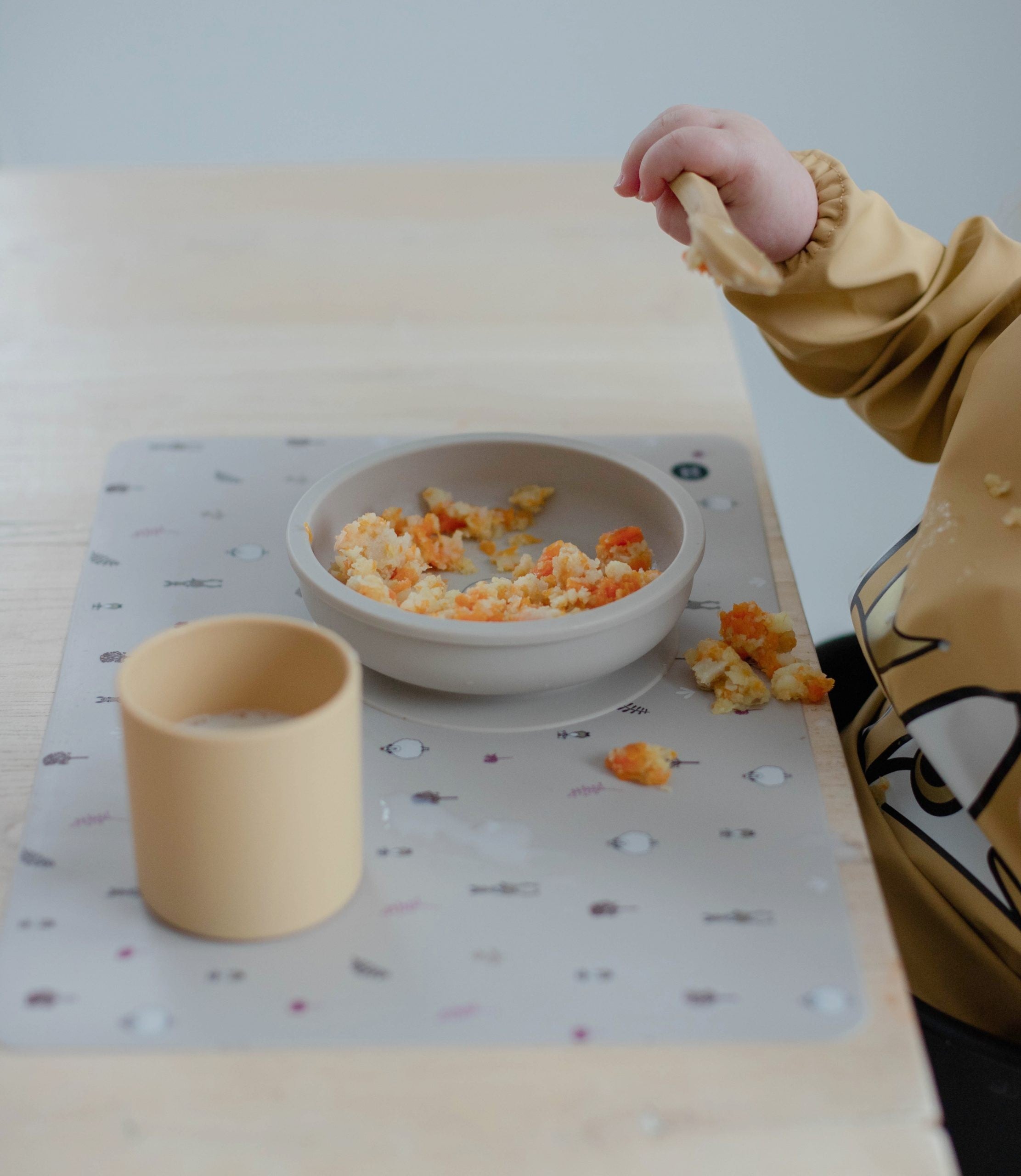 BABY LIVIA silikoninis puodelis, New Wheat