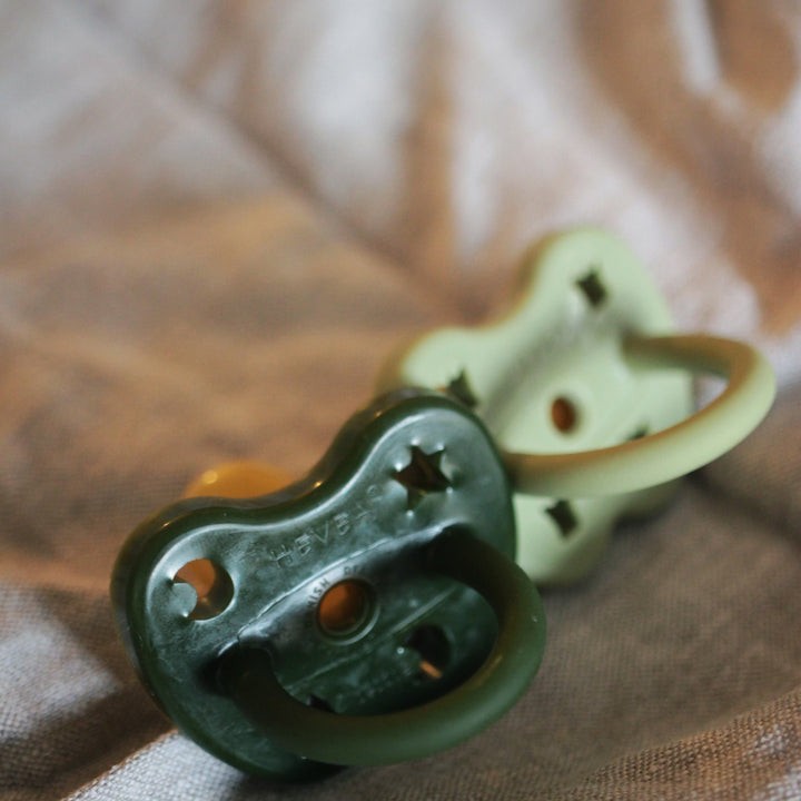 HEVEA ortodontiniai čiulptukai, MOSS GREEN - DEEP FOREST, 3-36 mėn. 2 vnt.