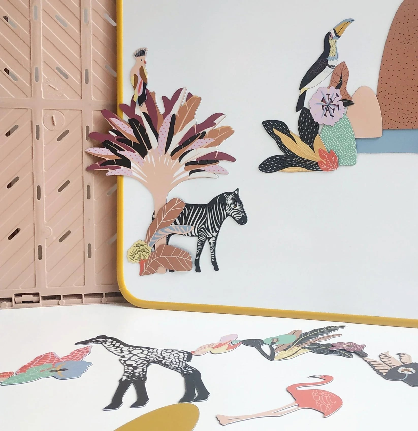 MA CABANE À RÊVES MAGNETINĖ LENTA MOKYKLA, MIEL