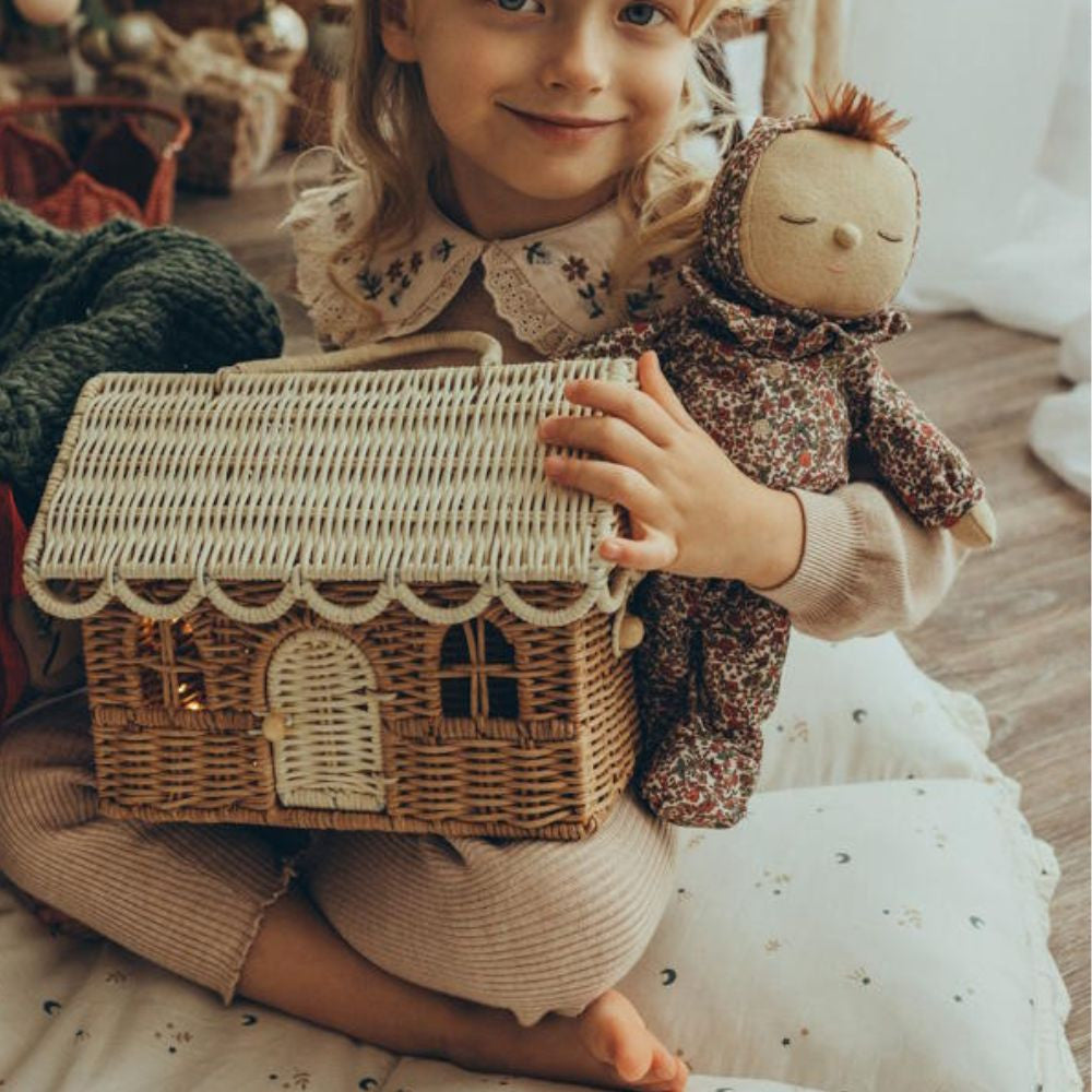 OLLI ELLA DOZY DINKUM LĖLĖ, PUDDING GARLAND