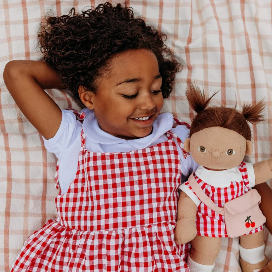 OLLI ELLA DINKUM LĖLĖS DRABUŽIŲ RINKINYS, CHERRY GINGHAM