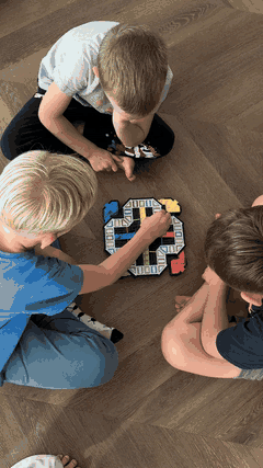 GIIKER SUPER LUDO interaktyvi konsolė