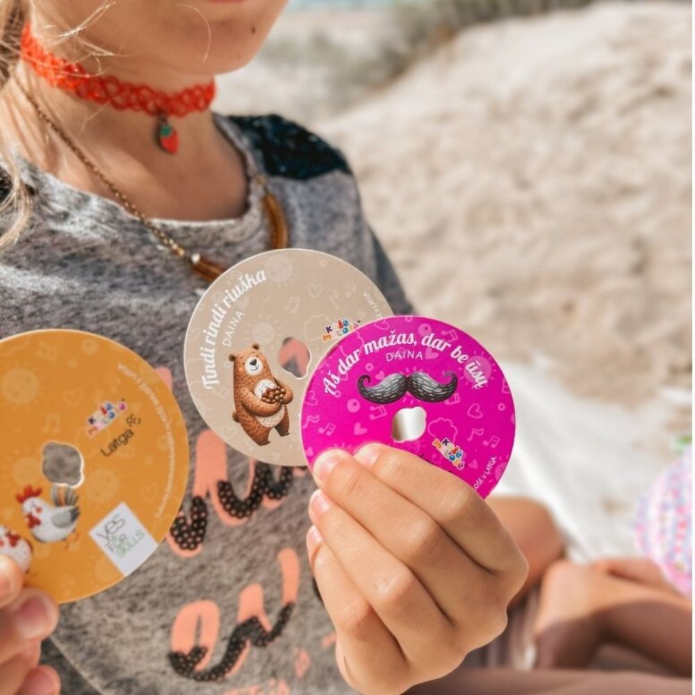 Yes For Skills muzikos grotuvas vaikams su 60 diskų (su įrašytomis lietuviškomis dainomis ir pasakomis)