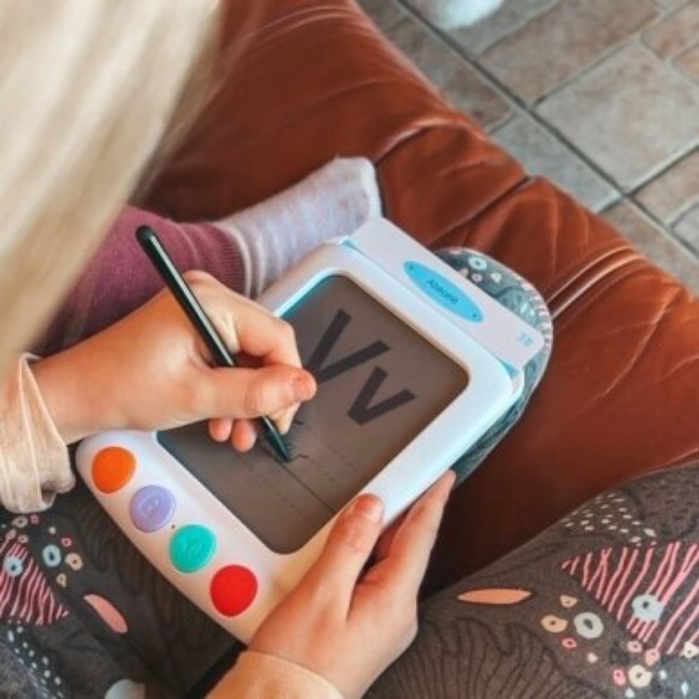 Yes For Skills lietuviškai įgarsintos šnekančios kortelės „Mokausi piešti“